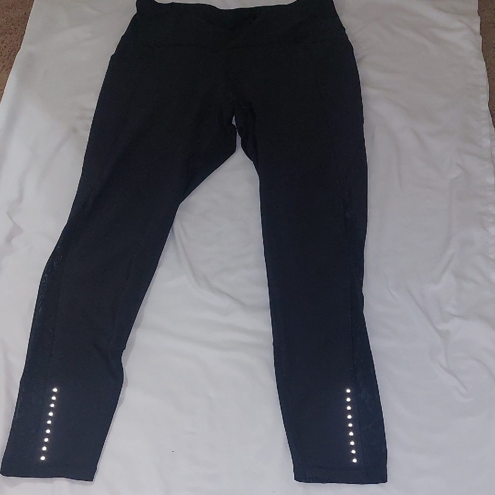 Old Navy Active Black Powersoft Leggings.Size XL